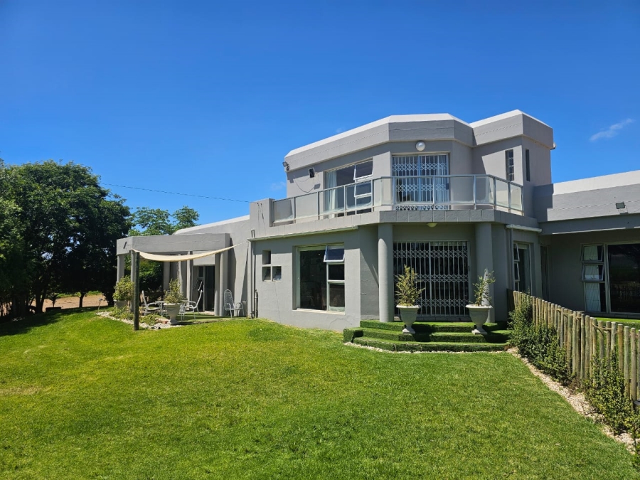 4 Bedroom Property for Sale in Riversdale Rural Western Cape